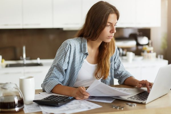 datos obligatorios factura españa